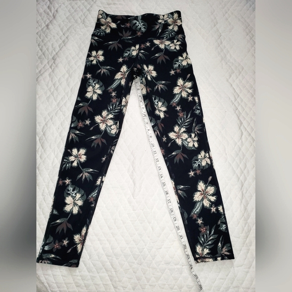 Vuori Maui print leggings - Picture 6 of 7